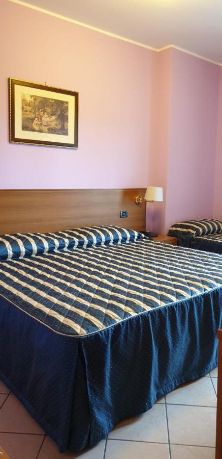 Hotel Scrivano Randazzo Dış mekan fotoğraf