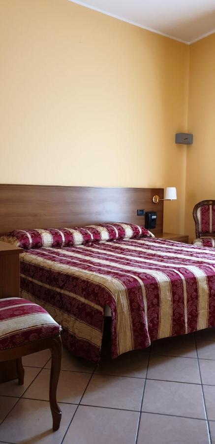 Hotel Scrivano Randazzo Dış mekan fotoğraf