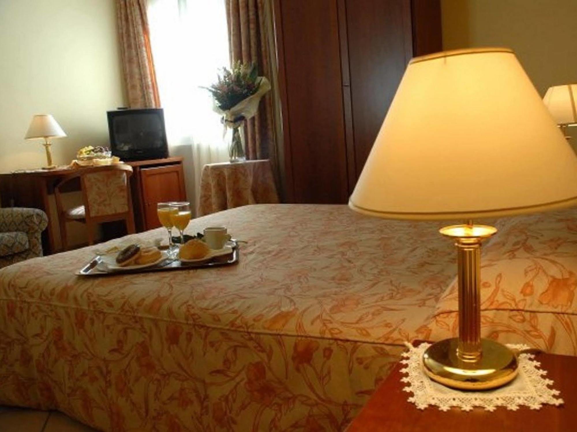Hotel Scrivano Randazzo Dış mekan fotoğraf